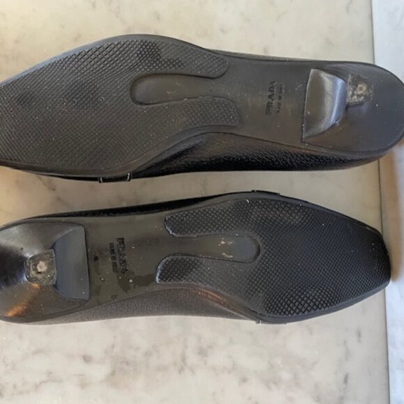 PRADA Tassel Kitten Heel Black Vintage Pumps 37 1/2 - Picture 16 of 17